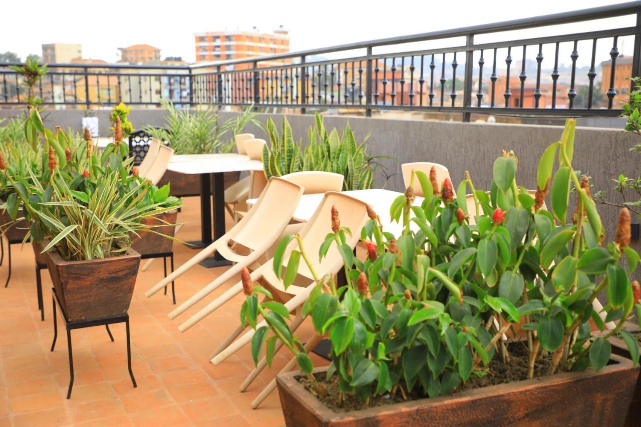 Galaxy Motel Kampala Exterior photo